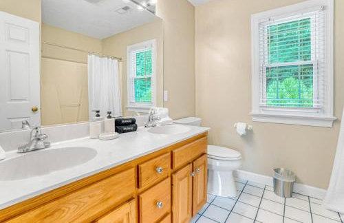 5BD Family Oasis, Pool, FirePit, Bball, Pong - Foto 57