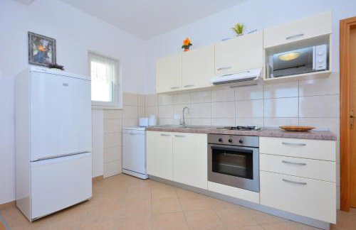 Apartments Punta Milna - Photo 15