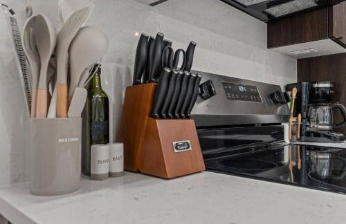 SLEEP 8 Outdoor Patio-Old City- 2 NEW Townhouses - Foto 16