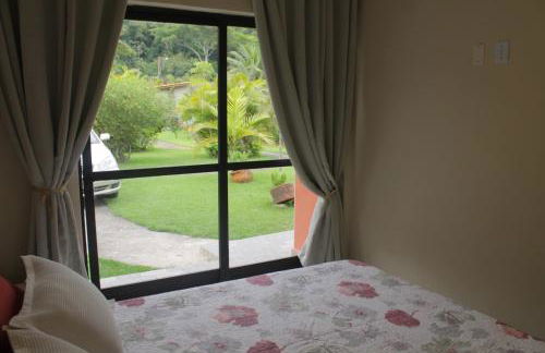 O Melhor Chalé da Praia do Guaiúba, com Churrasqueira e Piscina Gigante - Foto 30