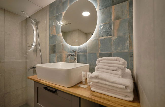 Queen Barbora Central Lofts - Photo 27