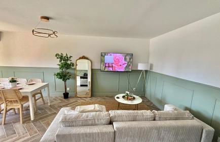 Modern & Cosy 3 Bedrooms train tramway - Foto 4