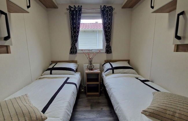 Cozy Chalet With Spacious Garden on a Holiday Park - Foto 4