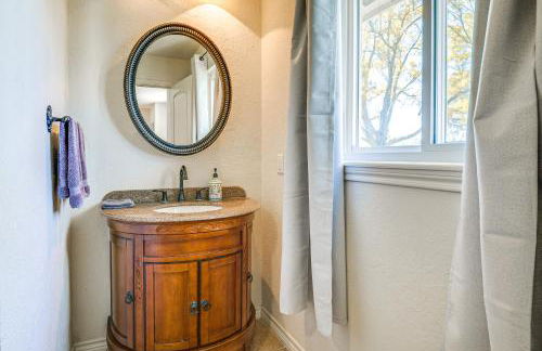 Modern Lake Conroe House with Lakefront Park and Deck! - Photo 12