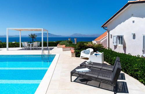 Splendida Villa con vista mozzafiato e piscina - Foto 31