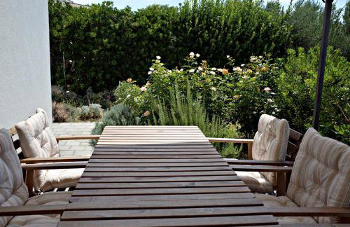 House Natali 70m from the beach - free EV top up - Photo 26