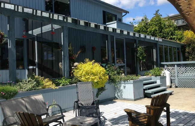 Salty Towers Oceanfront Cottages - Foto 39