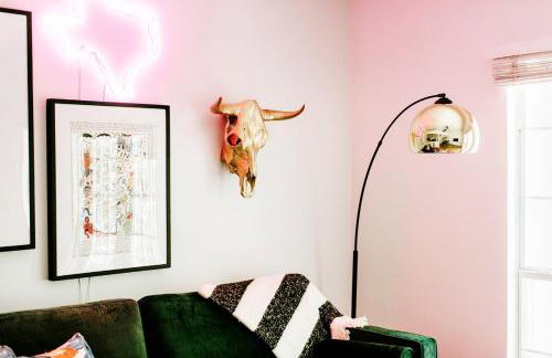 Neon Cool with Pool Clarksville by DT FREE PARKING - Foto 8