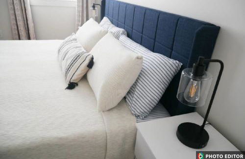 Entire Spacious Vacation Home - 1 mile to all Attractions - Foto 4