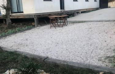 Charment logement avec parking et jardin privatif - Foto 10