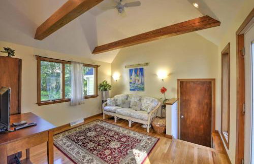 Families Welcome! East Falmouth Home 4 Mi to Beach - Foto 4