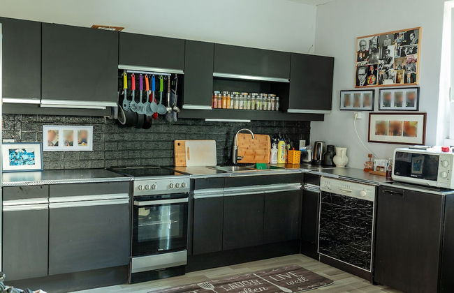 Local tax 3 Eur Guest for Night - Foto 8