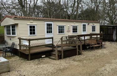 Static Mobile home set in our 20 acres of farmland - Foto 1