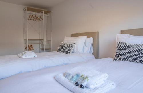 Pass the Keys Next to Braehead - Free Parking - Foto 22