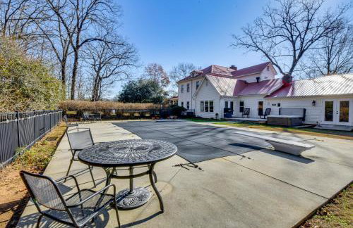 Historic Farmhouse with Modern Amenities and Hot Tub - Foto 35