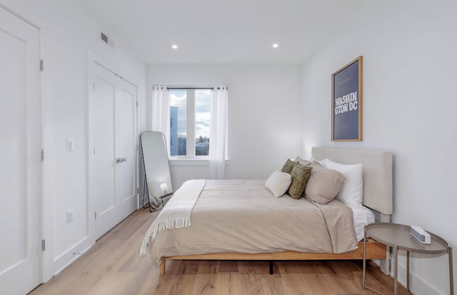 Capitol Hill Suites- Unit 7 - Photo 1