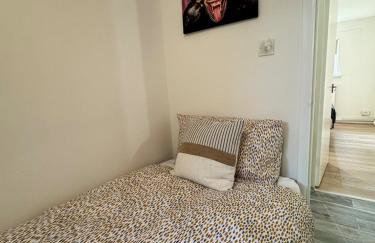 Swanky3Bed HomeModern Kitchen - Foto 21