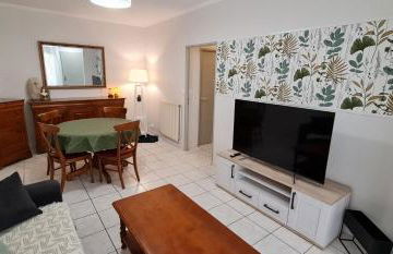 T2 55m² tout confort avec jardin. Cuisine et équipements neufs. Wifi TV parking - Photo 33