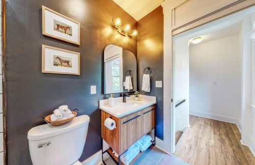 Luxury 8 Bed/4 Ba NuLu Home Private yard/parking - Foto 31