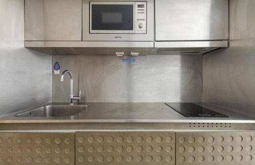 Cozzy Apartment at Praça dos Loios - Photo 12