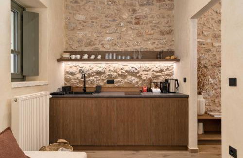 Nema Dimitsana Suites - Photo 18