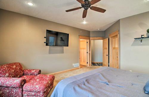 Dock, Hot Tub and Game Room Luxe Lake Latoka Home - Foto 18