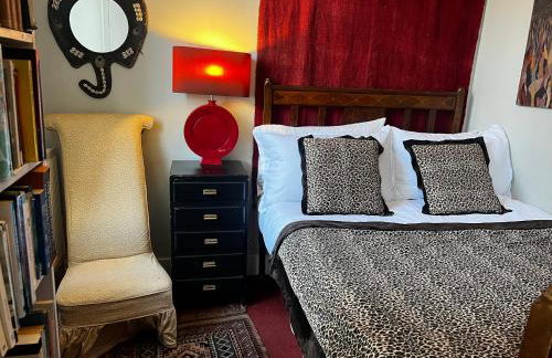 Central Apartment with parking, original art and antiques - Foto 9