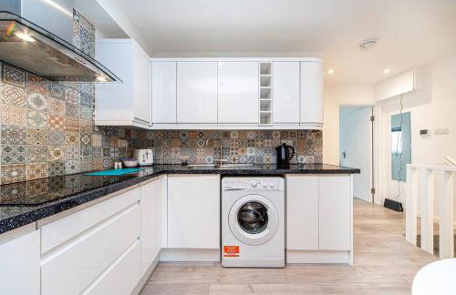 Lovely 3 Bed Flat in a Great Location in London - Foto 6