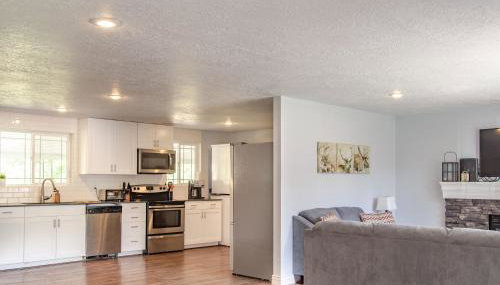 Never Stop Exploring- 3 bedroom 2 bath home of duplex, close to Zion, Bryce, and Brianhead - Foto 3