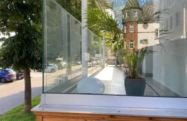 Modernes Wasserfront Wohnung, Terrasse, Parkplatz - Foto 39