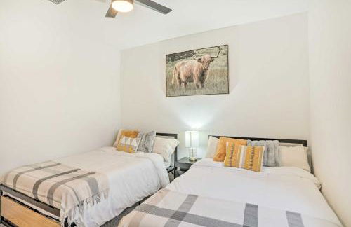 Hot Tub, Putting Green! New-Build Glendale Home - Foto 17