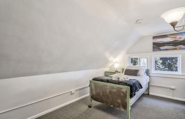 3BR Mountain Escapeat The Base Of Pikes Peakfamily Friendly - Photo 8