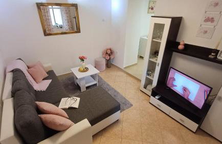 Casa Šimeti Charming Mediterranean Home near Poreč with Private Garden & Free Parking - Photo 14