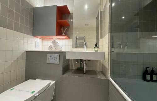 High Floor Modern 1BR Stunning Views Balcony AC Free Parking - Foto 29