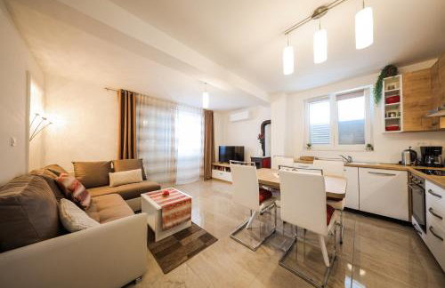 Apartmani Lelu - Photo 33