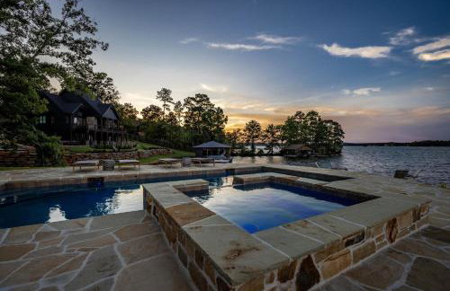 Luxe Lake Martin Home Pool Hot Tub Boat Dock - Foto 48