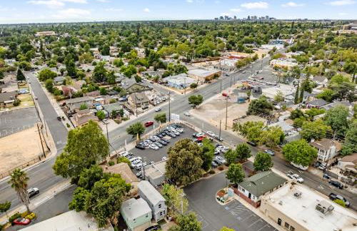 Cozy 2bdr, 1br home near downtown - Foto 21