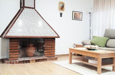 Cozy house next to a cove on the beach - Photo 8