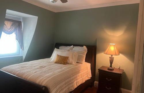 2Br Private Victorian Apartment in City location on half acre Sleeps 5 - Foto 18