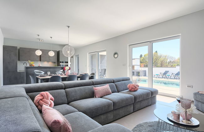 Ella Premantura - Foto 5