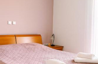 Hary's House Cozy Getaway 5 min from the Beach - Photo 13