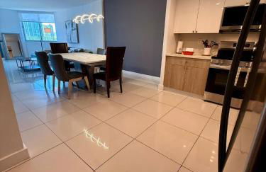 SPECIAL Beautiful Modern Beach Condo - Foto 8