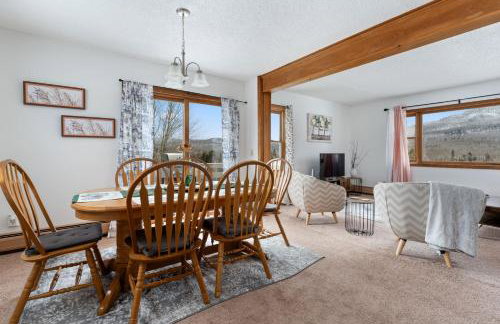 Lany Mae's Getaways - 20 min to Stowe - NO extra fees - Photo 3