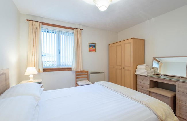 2 Bed Home With Private Garden in the Highlands - Foto 3