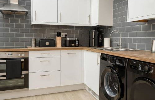 Spacious 2-Bed - Hospital & City Nearby Parking Pet Friendly - Foto 14