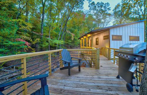 Cozy Treehouse w Hot Tub, Fire Pit, Pet Friendly, Lake Access - Photo 15