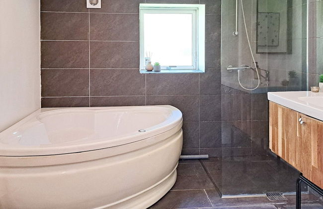 6 Person Holiday Home in Kolind - Photo 11