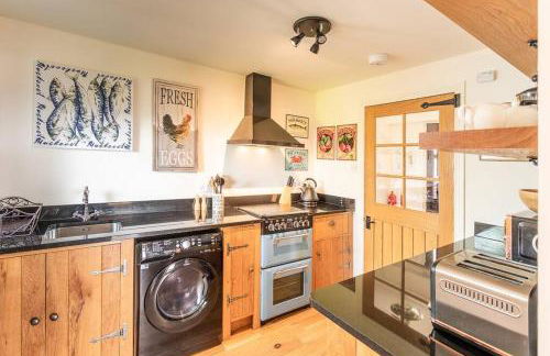 The Old Barn - cottage with spectacular lake view - Foto 20