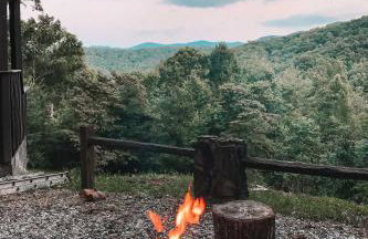 Mountain Cabin with Covered Decks and Fire Pit! - Foto 36