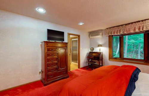 Lakefront Haven - Photo 15